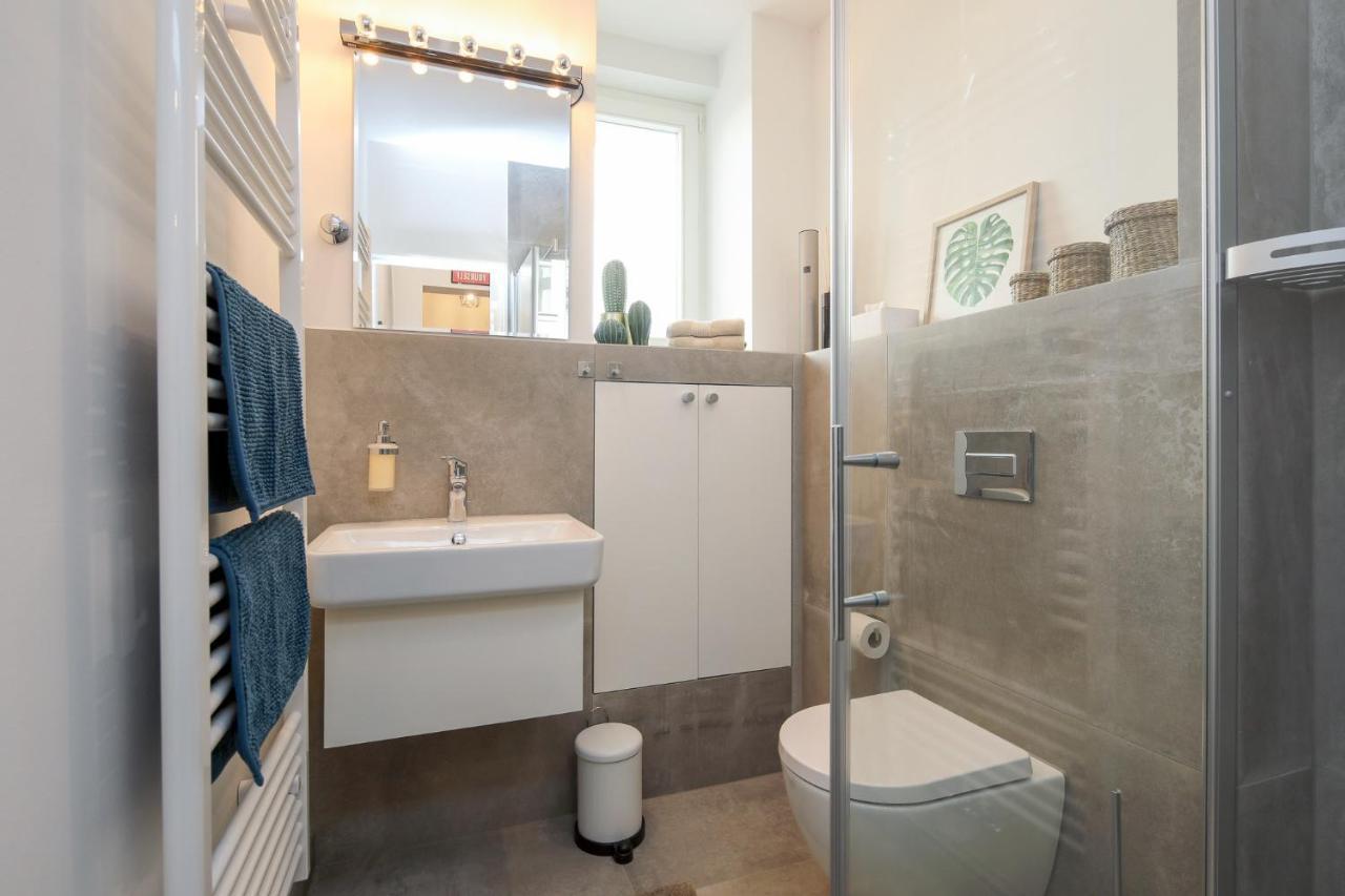 4 Personen Altbau Apartment Nahe Kurfuerstendamm - Romeo & Julia Berlin Extérieur photo