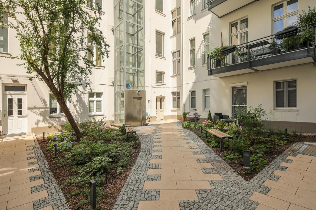 4 Personen Altbau Apartment Nahe Kurfuerstendamm - Romeo & Julia Berlin Extérieur photo