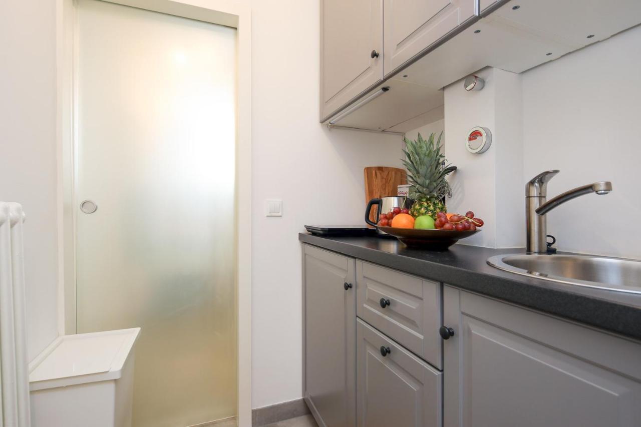4 Personen Altbau Apartment Nahe Kurfuerstendamm - Romeo & Julia Berlin Extérieur photo