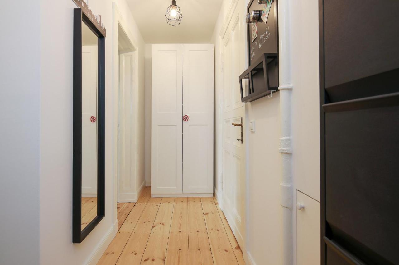 4 Personen Altbau Apartment Nahe Kurfuerstendamm - Romeo & Julia Berlin Extérieur photo